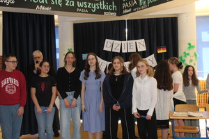 Dzieci uczestniczący w Dniu Języków Obcych