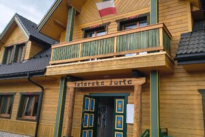 Uczniowie uczestniczą w zajęciach